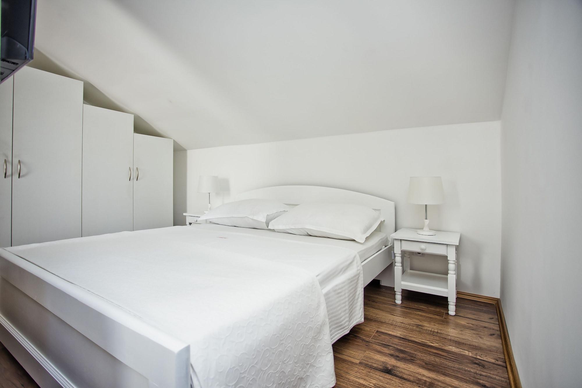 פראסט Apartments Admiral מראה חיצוני תמונה